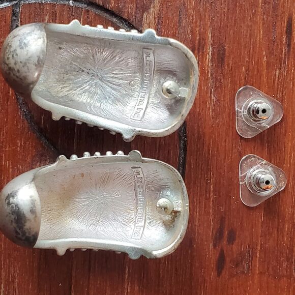 VTG Signed LIZ CLAIBORNE Large BRUTALIST MATTE SILVER DOME DROP EARRINGS post - Picture 4 of 14